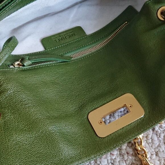 Pretty in green Michael Kors shoulder bag - Picture 11 of 13